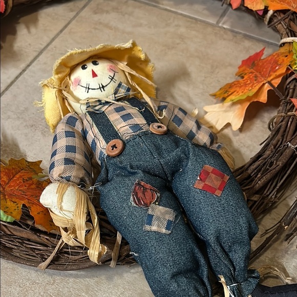 Autumn Leaf Wreath with Scarecrow Decor - Picture 2 of 11